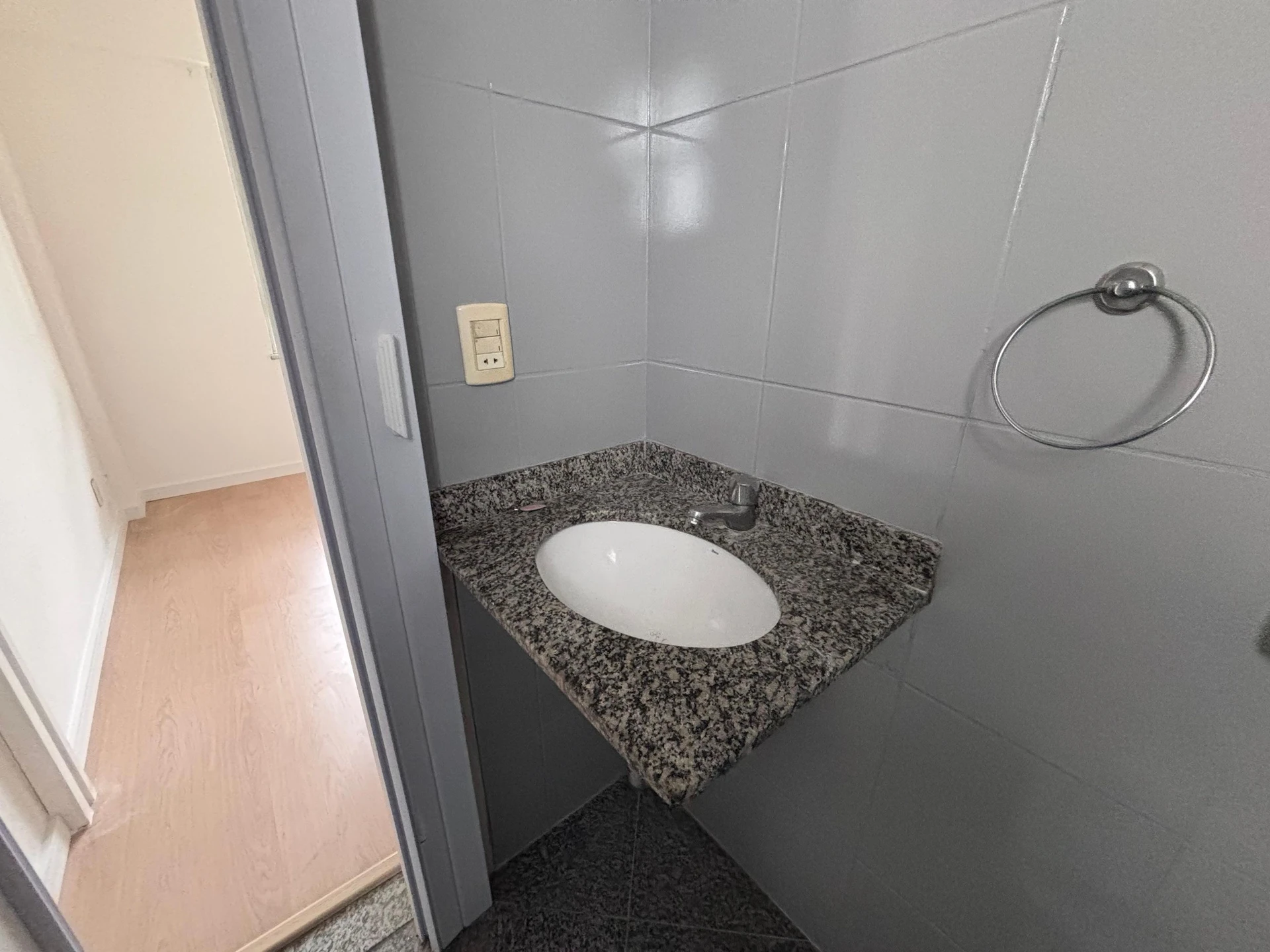 Apartamento sem mobília com 2 quartos e 2 banheiros — photo 26