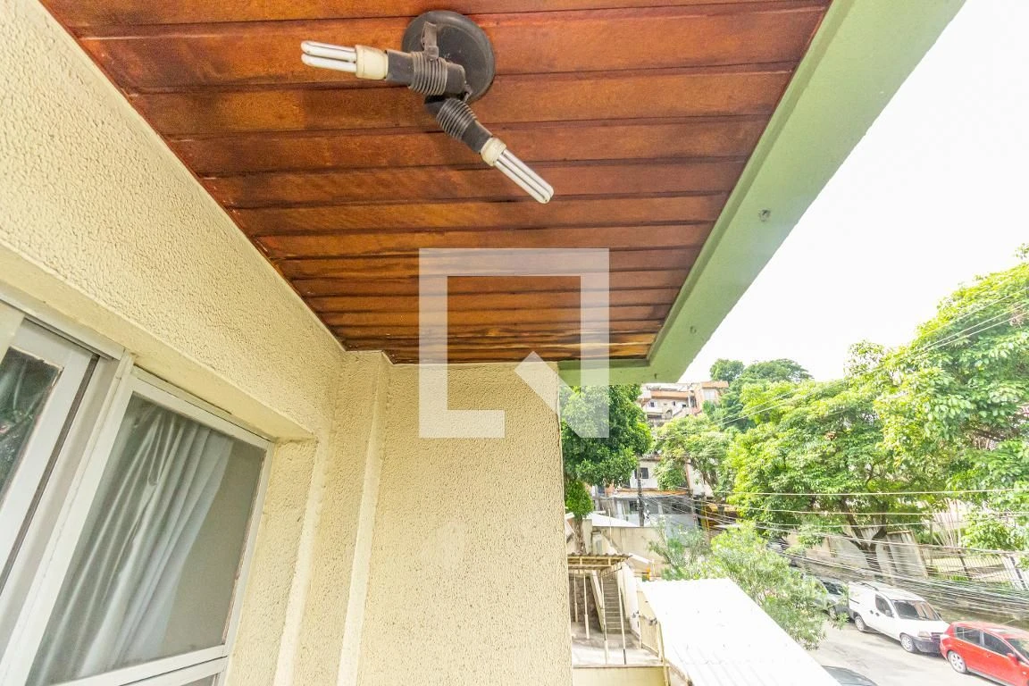 Furnished apartment with 2 bedrooms and a balcony — photo 10