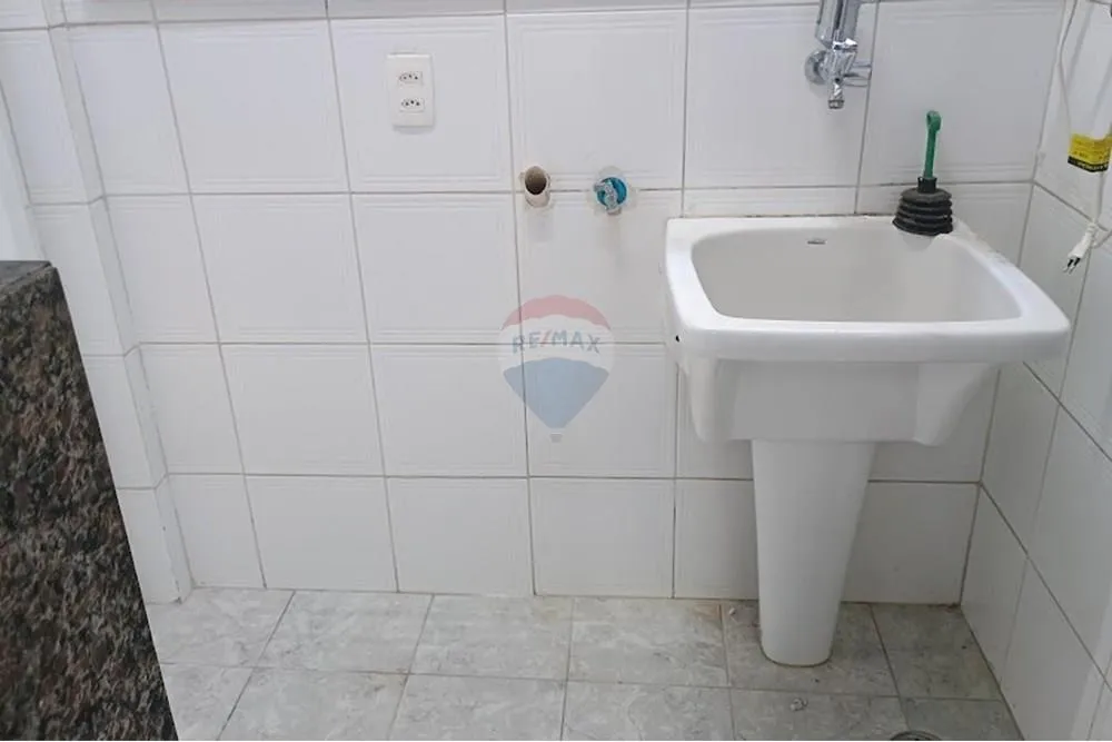 Квартира з 3 спальнями та заскленим балконом — photo 37