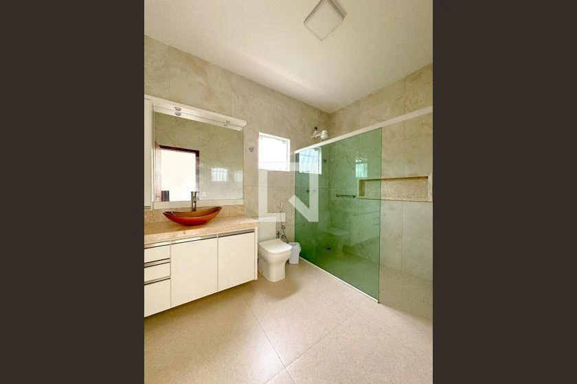 4-bedroom house, 3 with their own bathrooms, 194 m² — photo 22