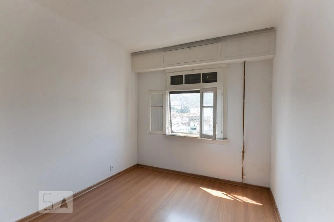 2-bedroom apartment with a mountain view in Rio de Janeiro — photo 3