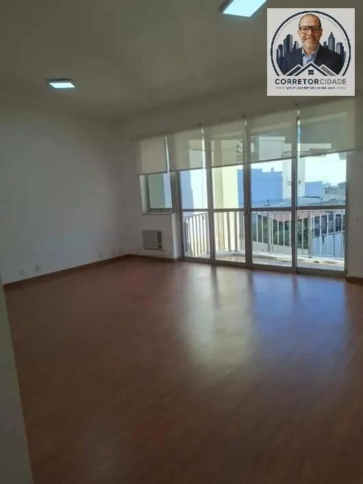 3-bedroom apartment with a suite and balcony — photo 3