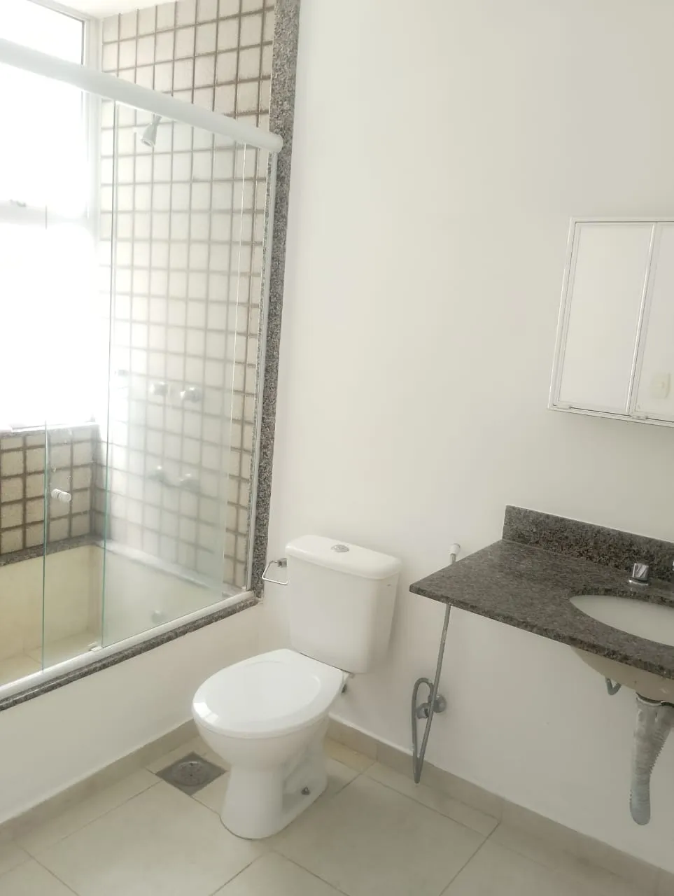 Apartamento com cozinha fechada e 3 quartos — photo 18