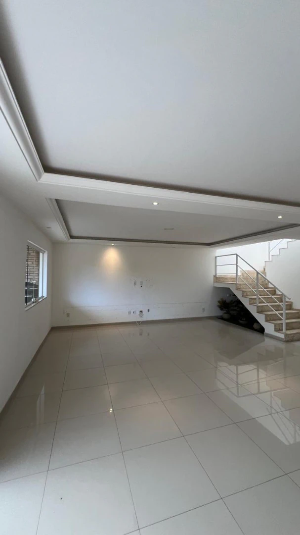230 m² house with 3 bedrooms and private garden