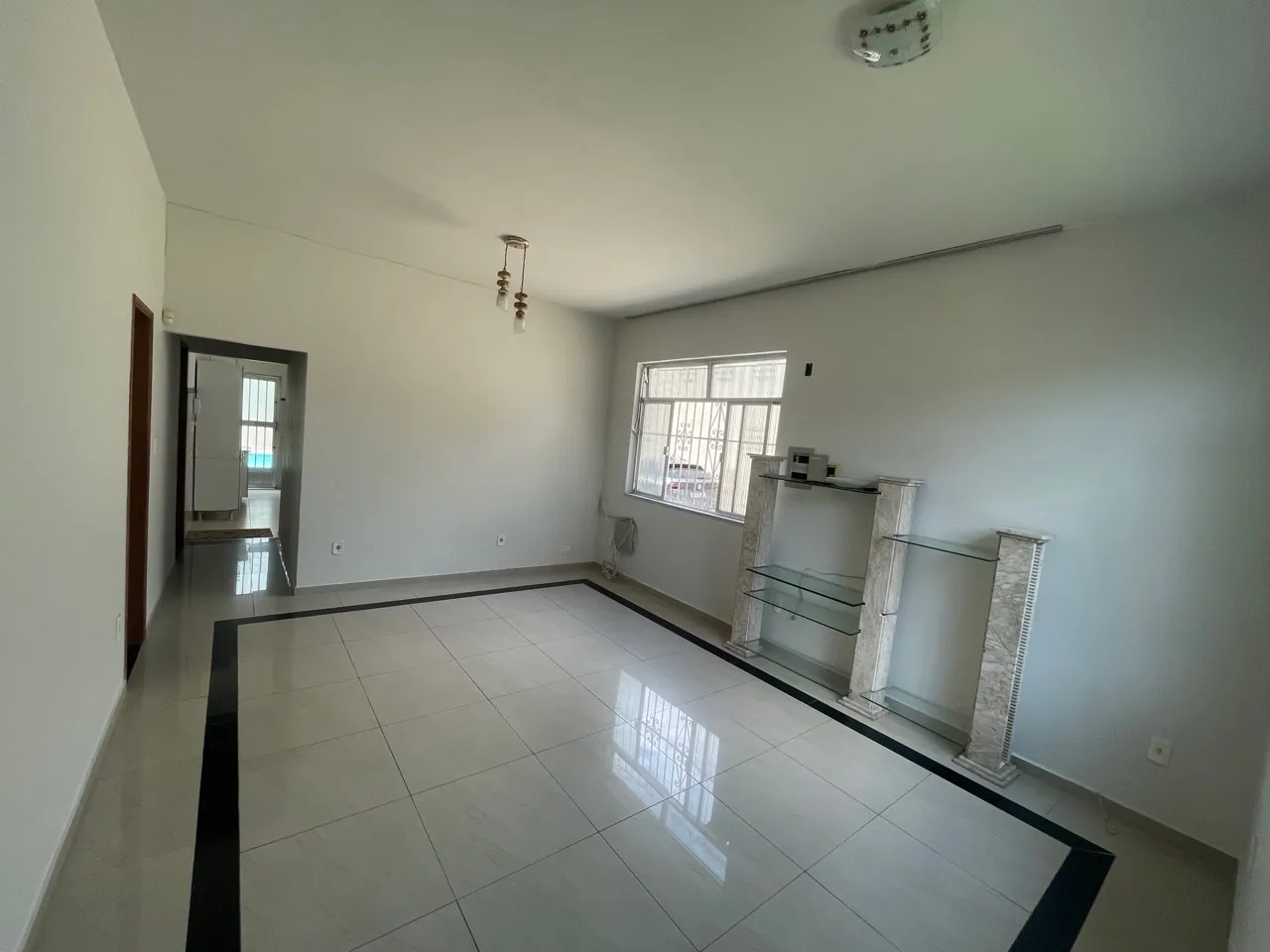 Casa para locação com churrasqueira na varanda e 2 quartos — photo 3
