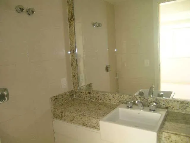 Apartment with 3 bedrooms and 5 bathrooms, closed kitchen — photo 12