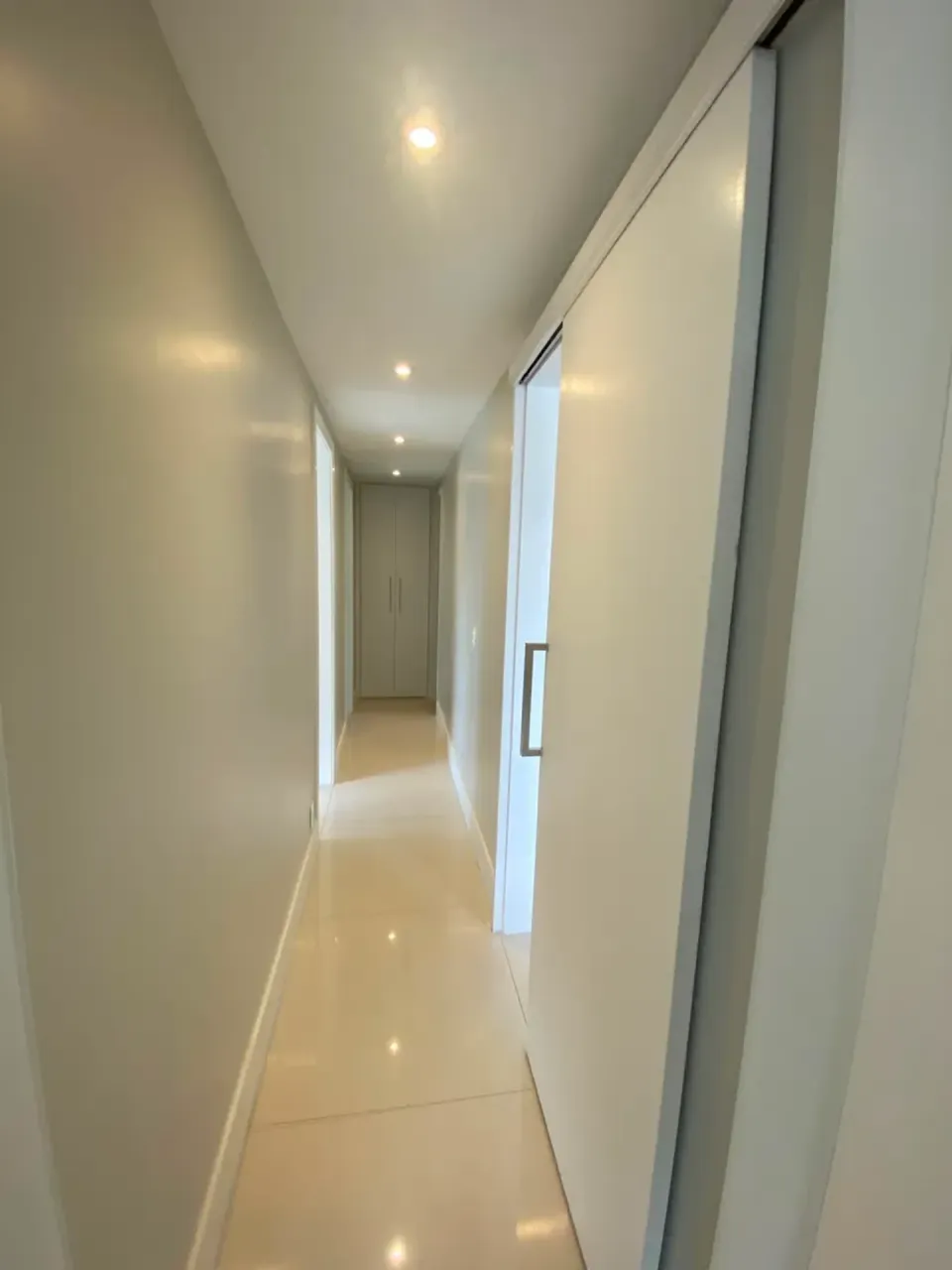 Furnished apartment with closed kitchen and 3 bedrooms — photo 17