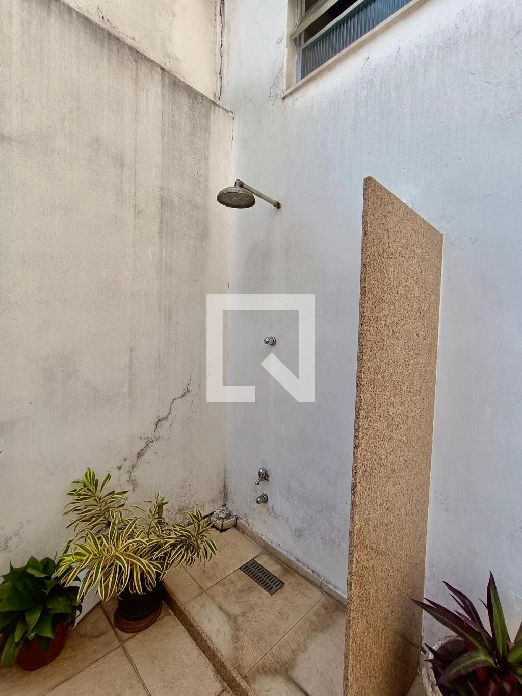 Furnished apartment with private yard and BBQ — photo 76