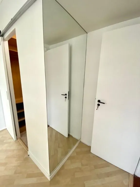 Apartment on the 13th floor with a bathtub — photo 13
