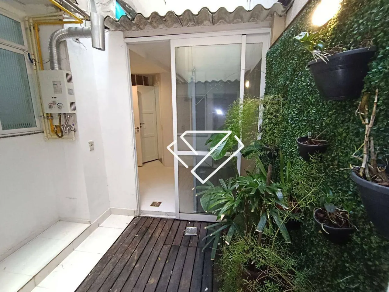 3-bedroom apartment with a closed-in gas kitchen — photo 11