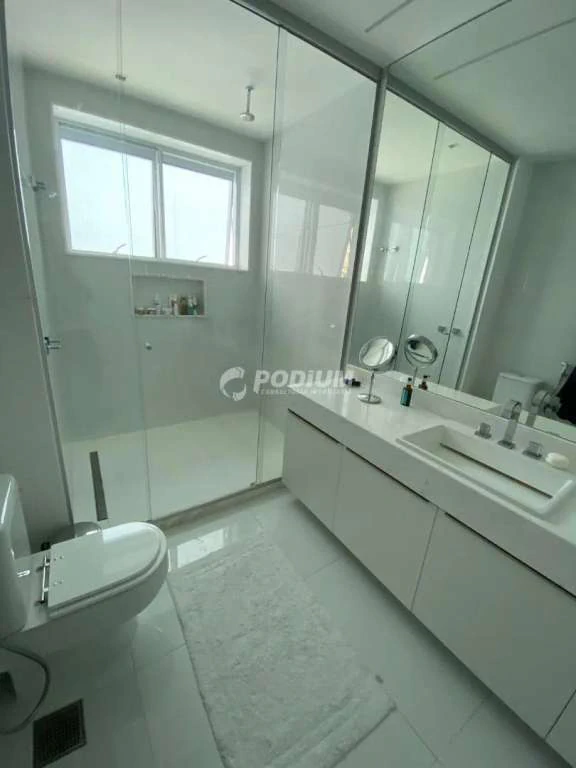 Apartamento mobiliado de 650 m² com 5 suítes e 4 vagas — photo 11