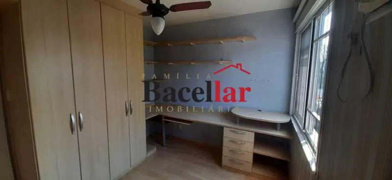 4-bedroom house with a home office — photo 4