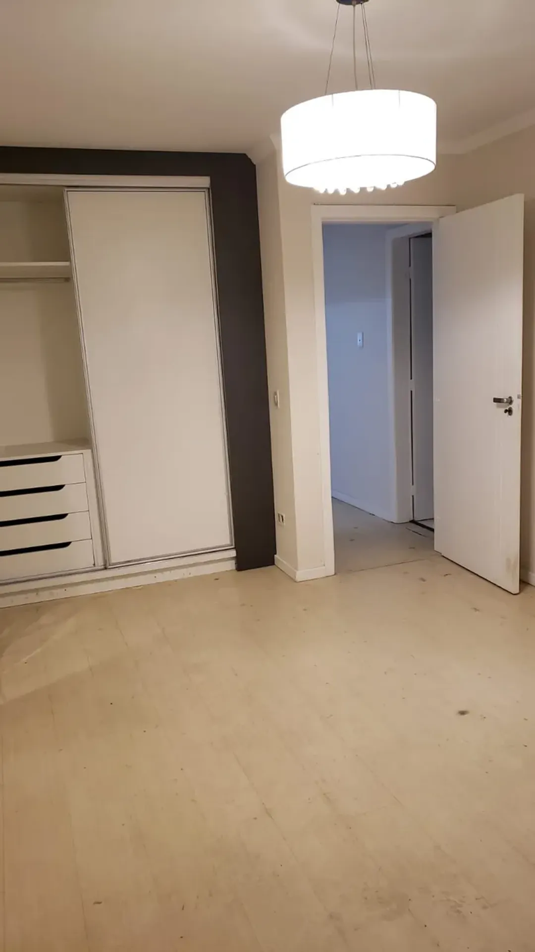 Casa com 4 quartos e 4 banheiros, 250 m² — photo 42