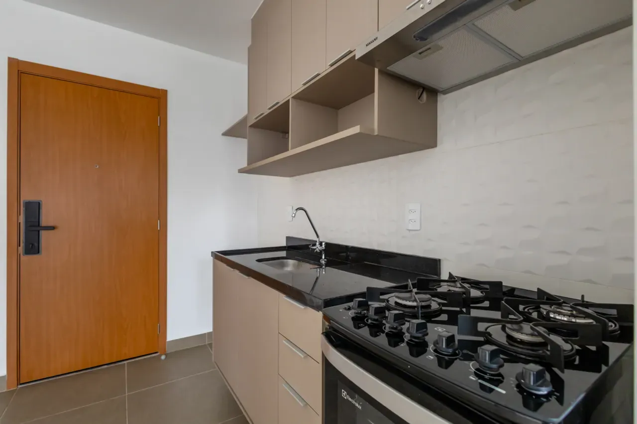 2-bedroom apartment with a washing machine in Curitiba — photo 14
