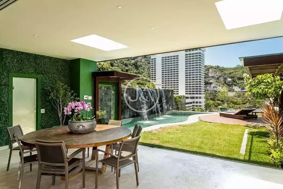 Casa con 5 dormitorios y 5 baños de 700 m² — photo 10