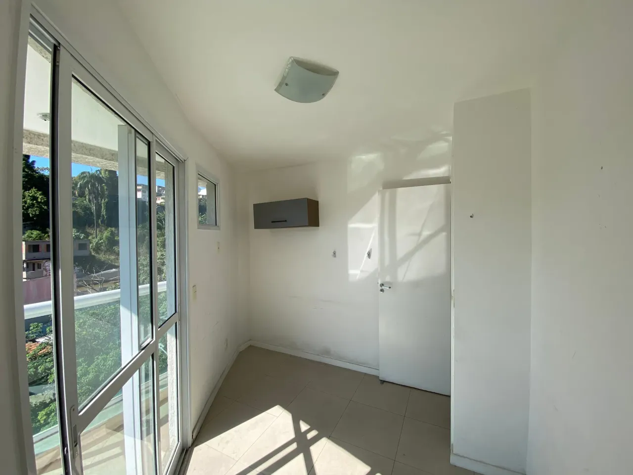 3-bedroom apartment with balcony and built-in grill — photo 9