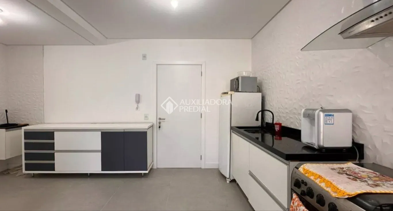 80 m² apartment with 2 bedrooms and 1 parking spot — photo 7