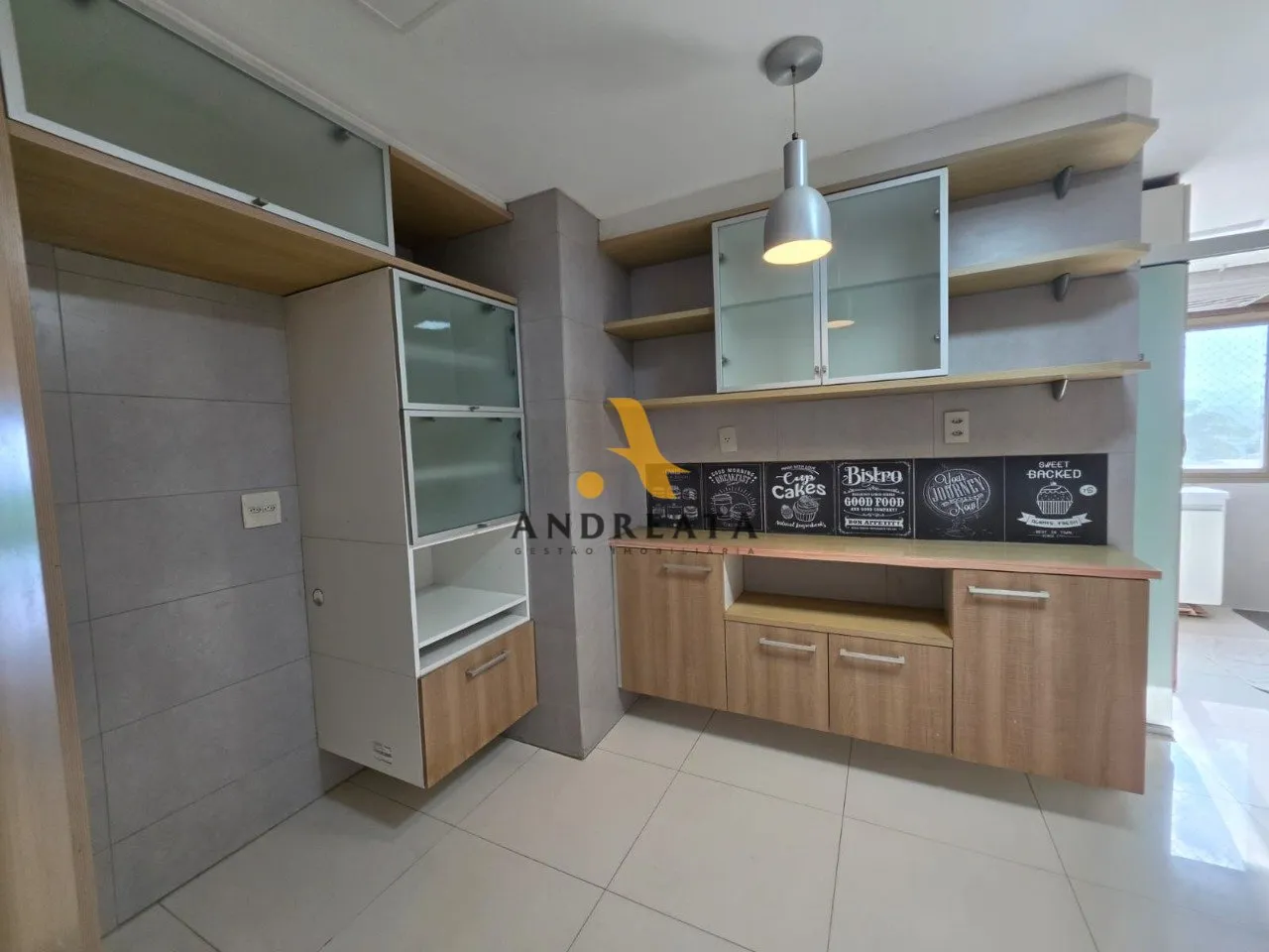 Apartment on the 5th floor with a glass-enclosed balcony — photo 22