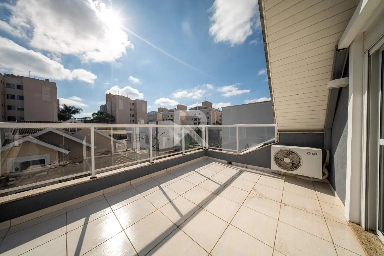House with 4 bedrooms, private garden and 4 parking — photo 41