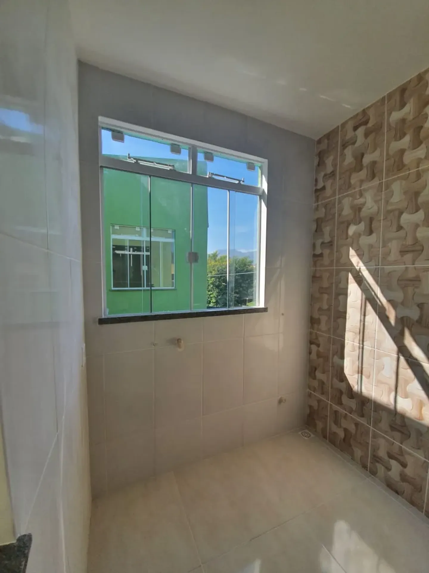 65 m² apartment with 2 bedrooms, 1 en-suite and balcony — photo 6