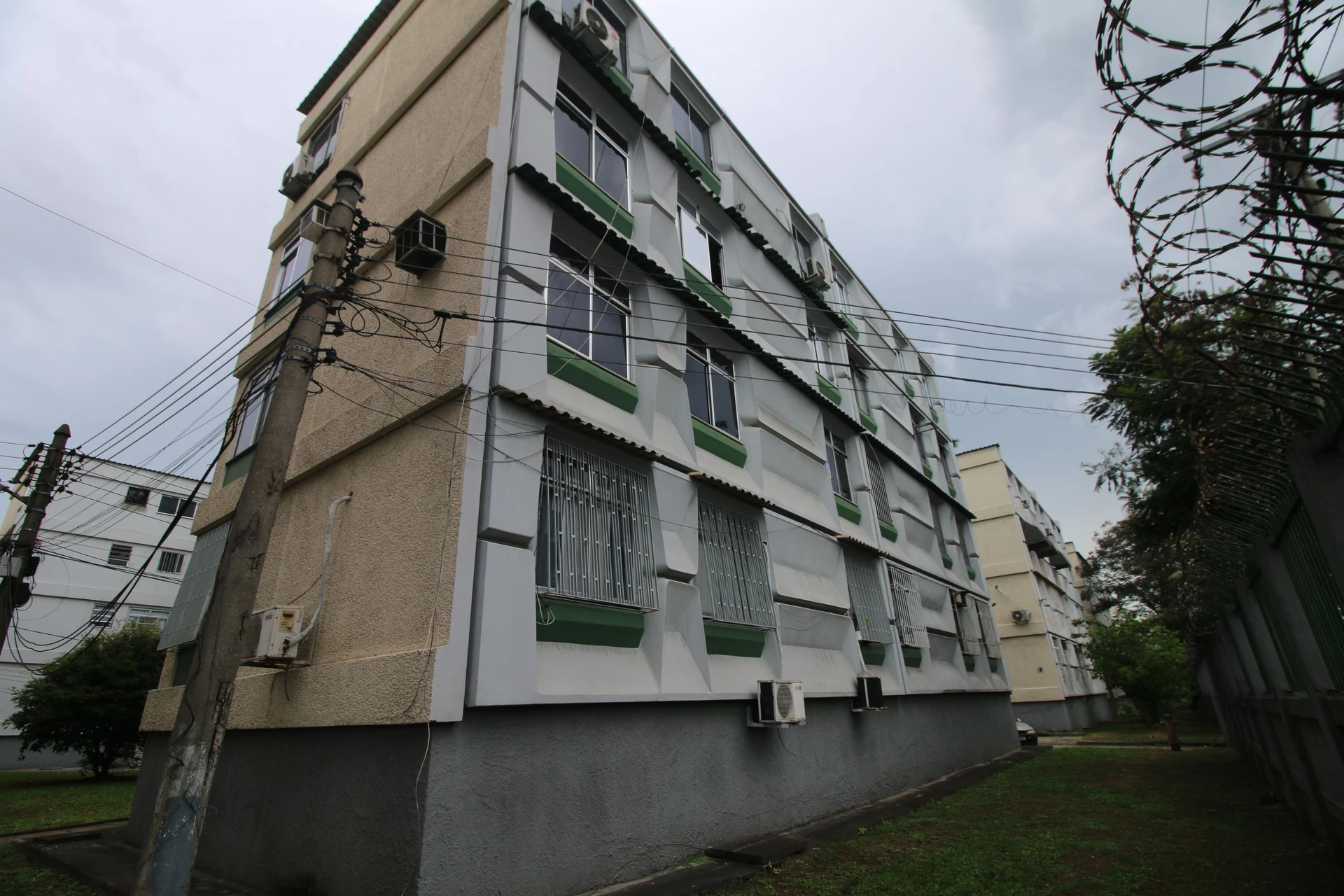 2-bedroom apartment in a building with a gym — photo 41