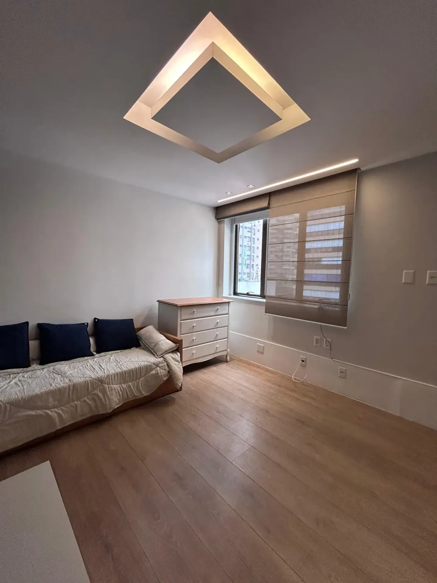 Furnished 2-bedroom apartment with 2 bathrooms — photo 29