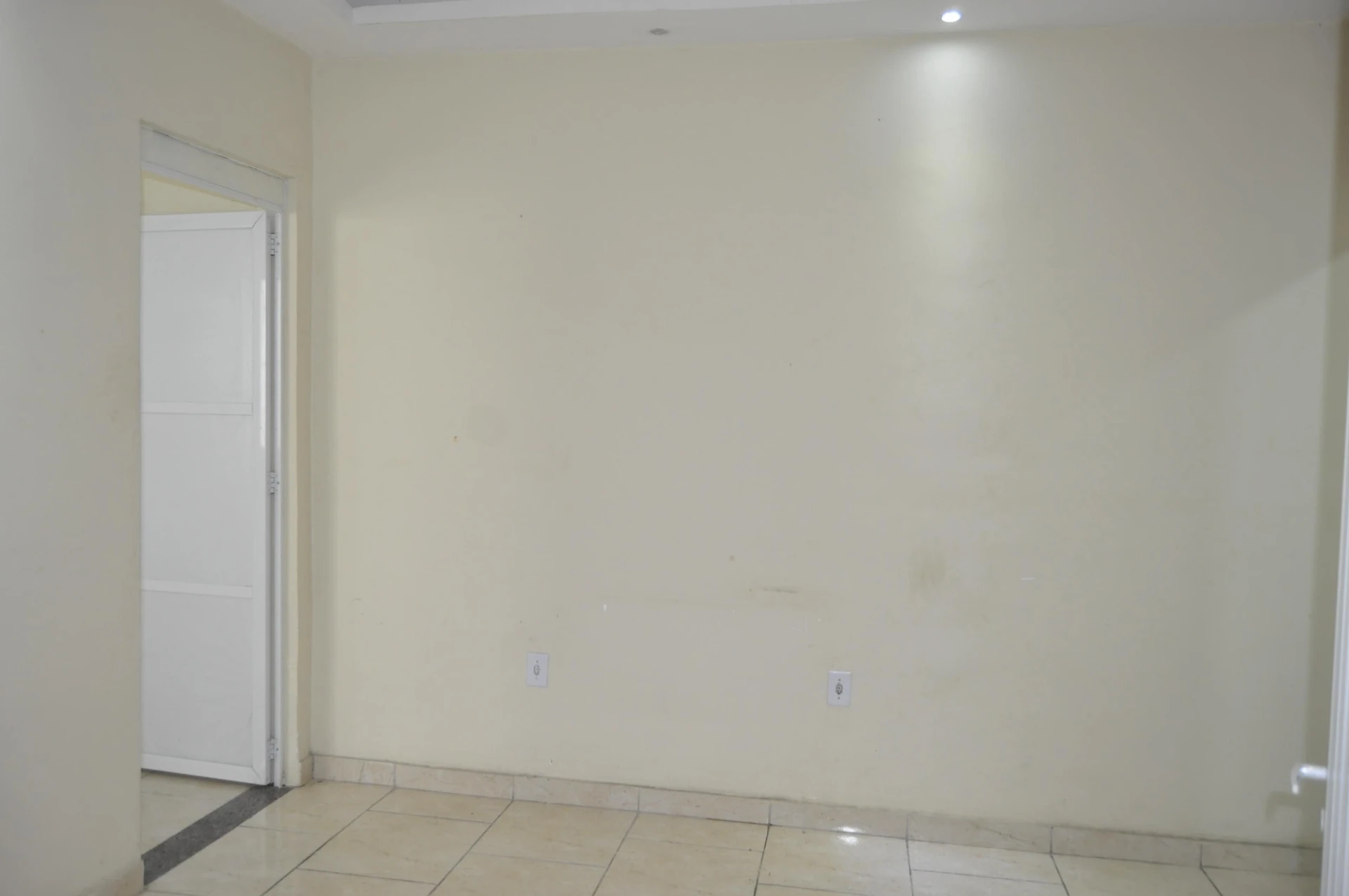 Apartamento sem mobília com varanda e 2 quartos — photo 8