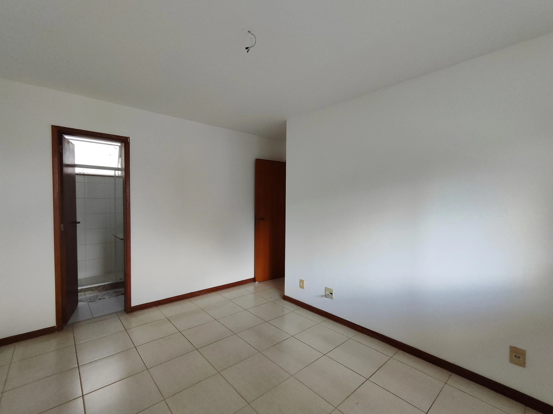 3-bedroom apartment, 1 with its own bathroom, 100 m² — photo 40