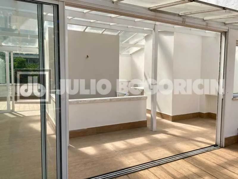 280 m² duplex penthouse with 3 en-suite bedrooms — photo 33