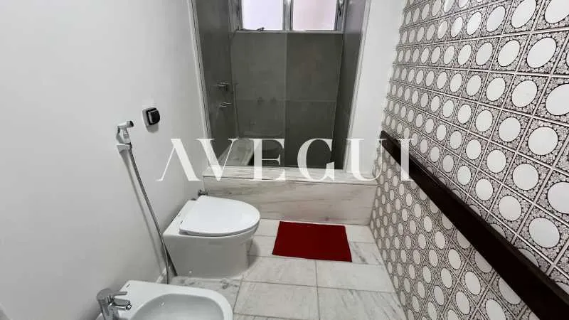300 m² apartment with 4 bedrooms and floor-to-ceiling windows — photo 17