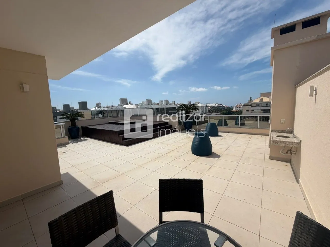 Furnished apartment, 138 m², with a home office — photo 18