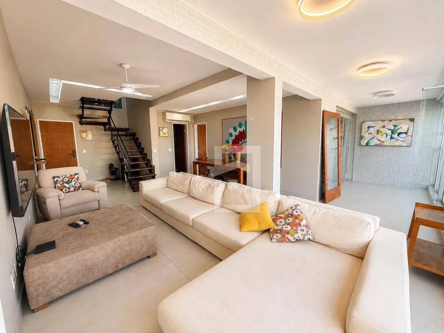 Furnished duplex penthouse with 3 bedrooms and 191 m² — photo 3