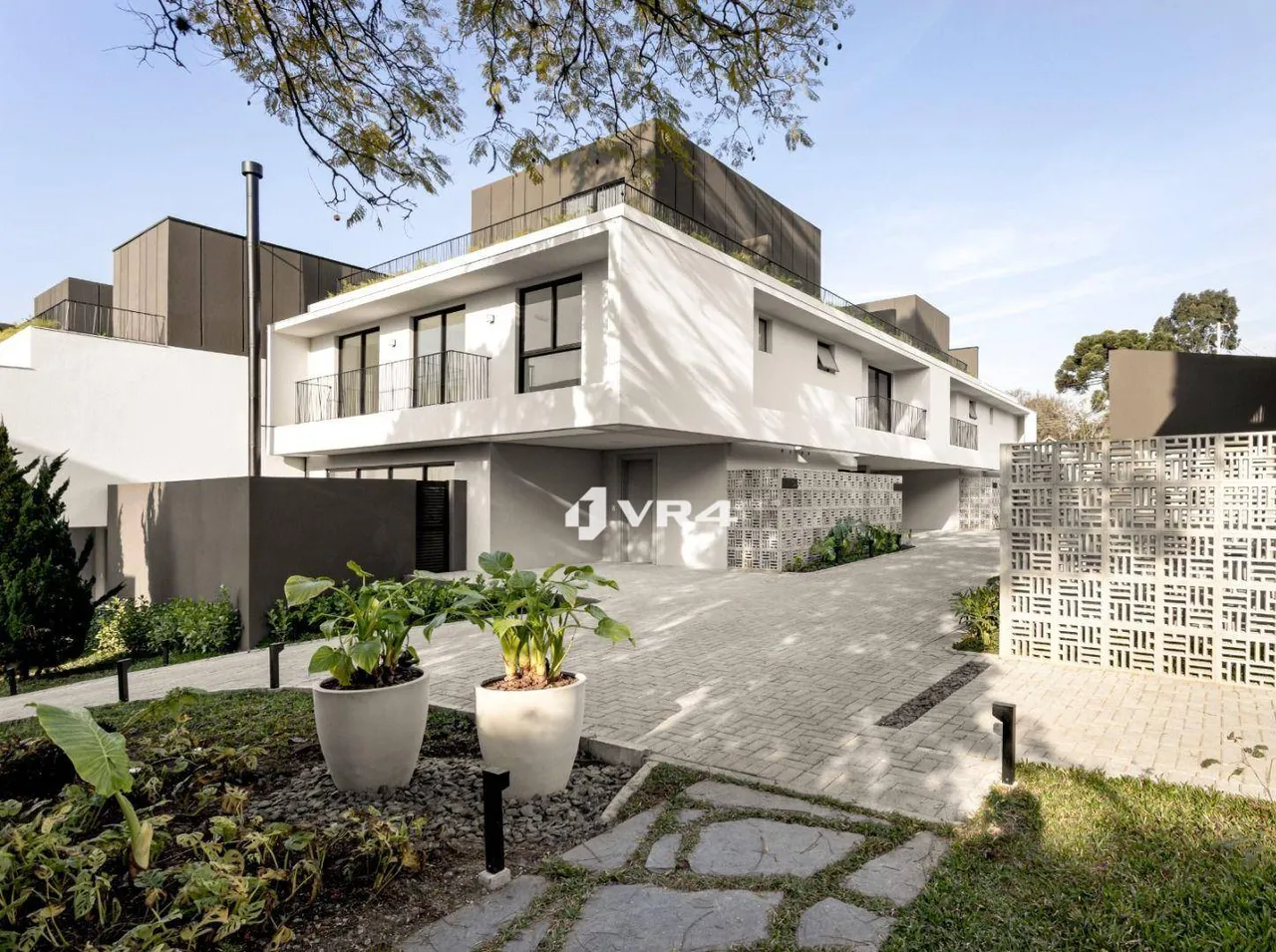 Furnished house with 3 bedrooms and a suite, 204 m² — photo 14
