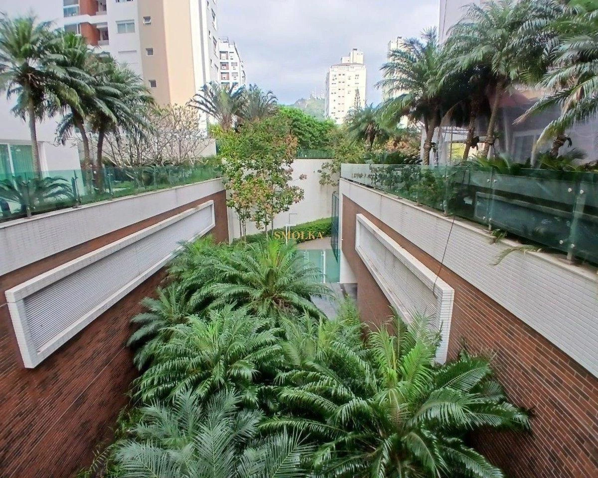 Apartamento com janelas do piso ao teto, Agronômica — photo 32