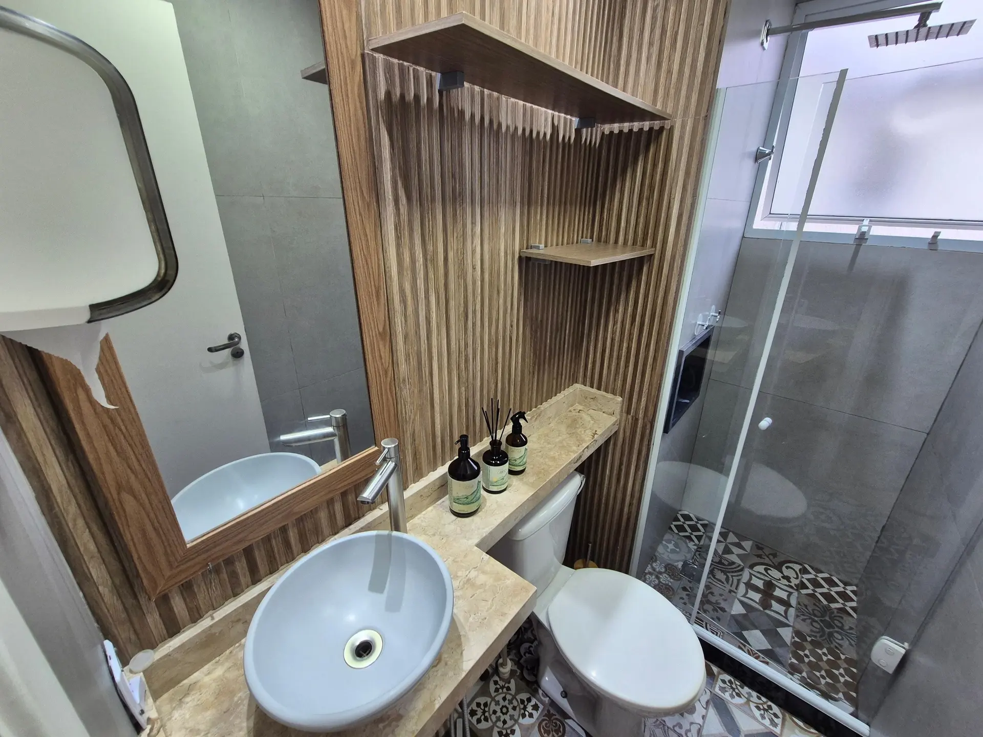 Apartamento mobiliado de 2 quartos com 1 banheiro — photo 19