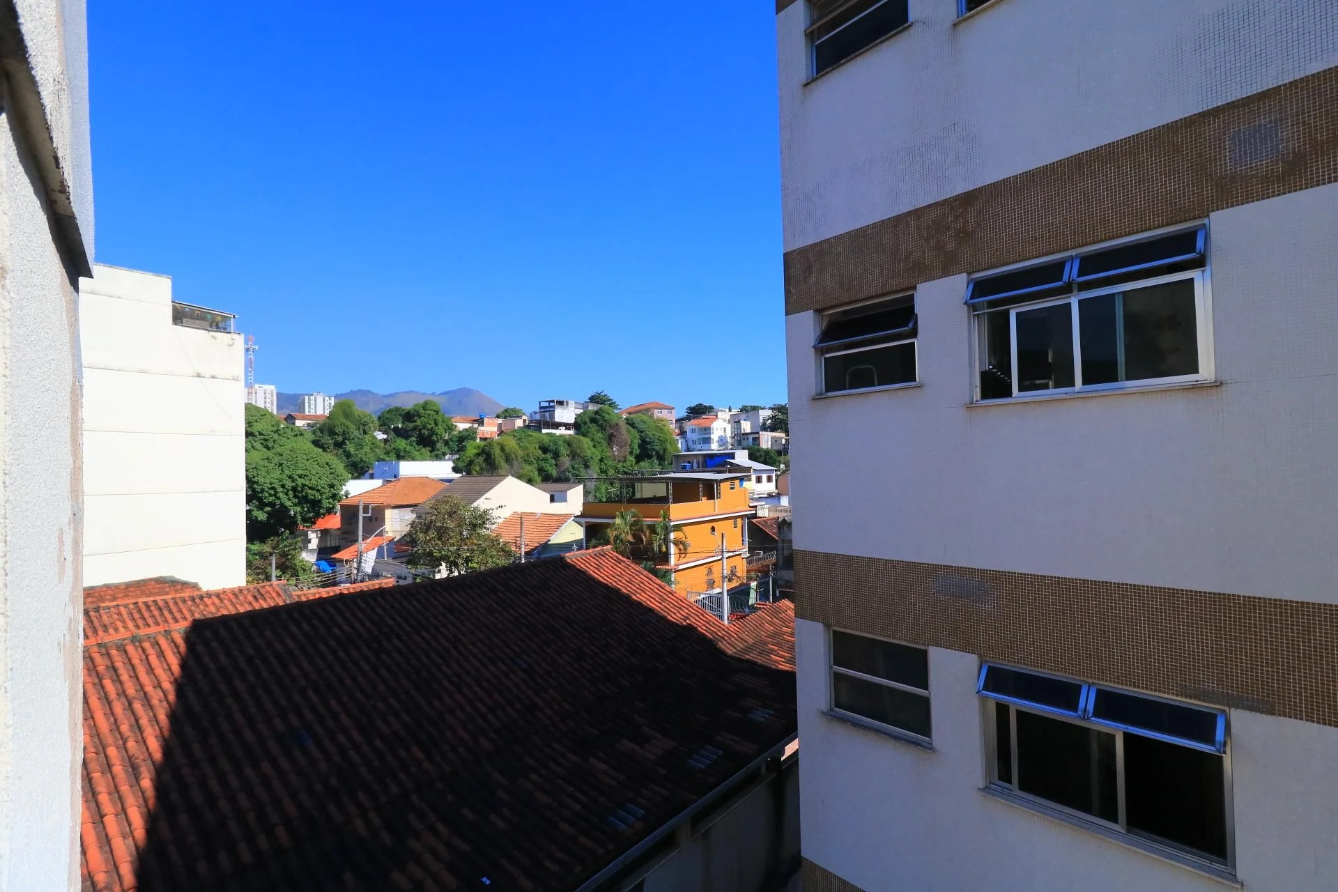Apartamento sin amueblar de 2 dormitorios con balcón — photo 25