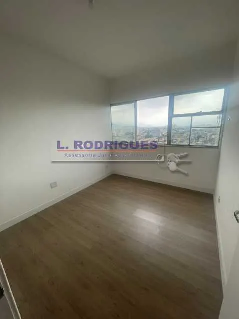 Home office in a 2-bedroom apartment, 75 m² — photo 3