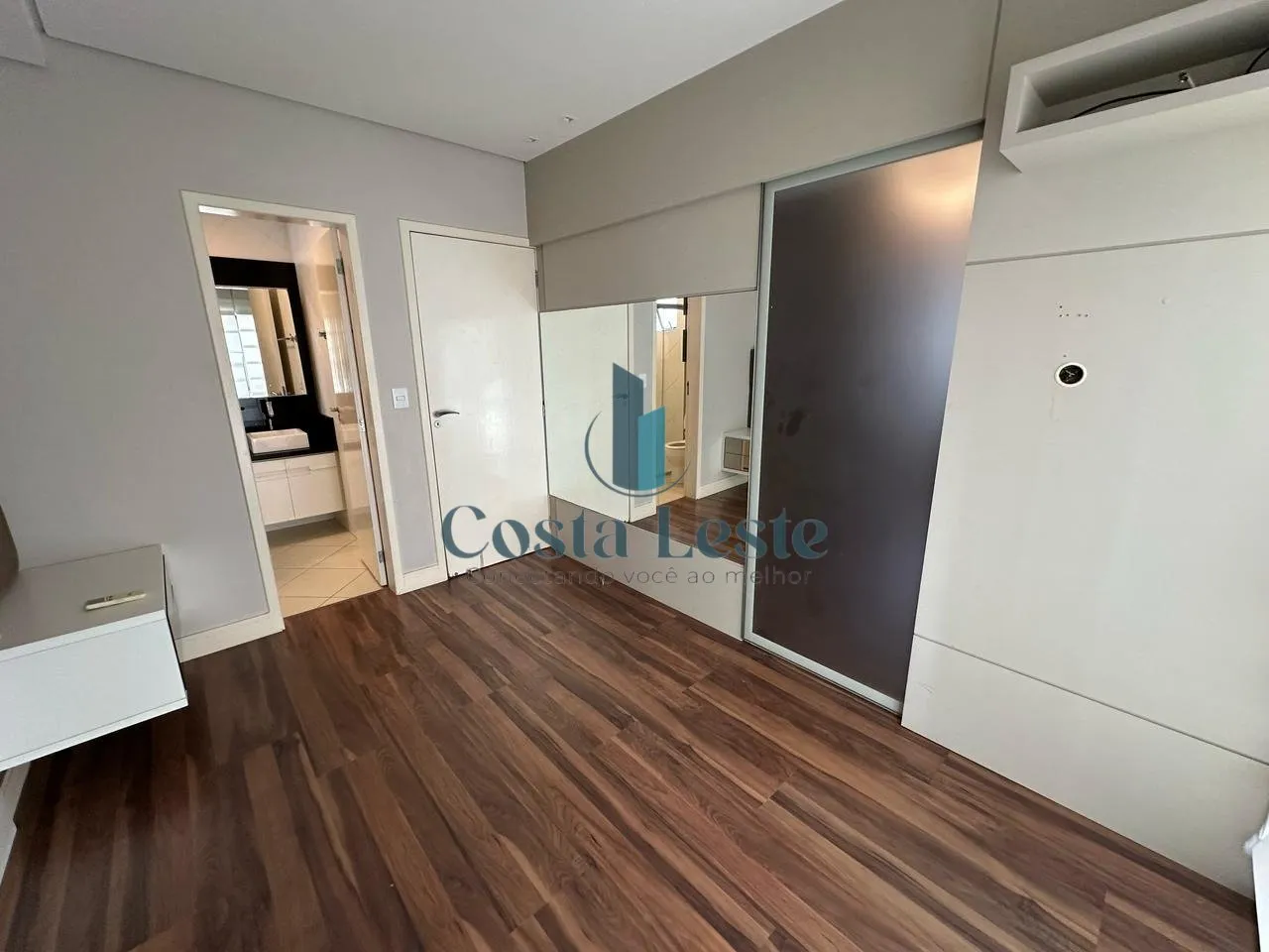 Furnished apartment, 142 m², with a grill on the balcony — photo 5