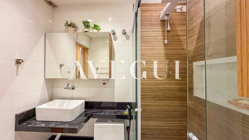 Furnished 1-bedroom apartment with 1 bathroom — photo 18