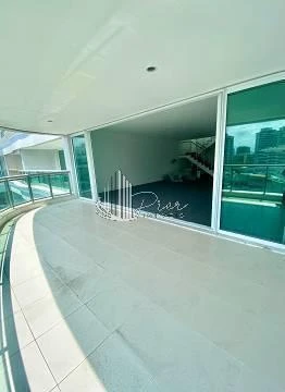 580 m² duplex penthouse with a balcony and 4 suites — photo 40