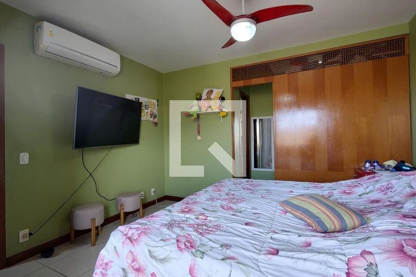 Home office in a 3-bedroom house, 198 m² — photo 49