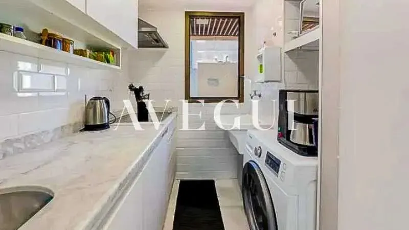 Apartment with an open-plan kitchen and 2 parking spots — photo 3