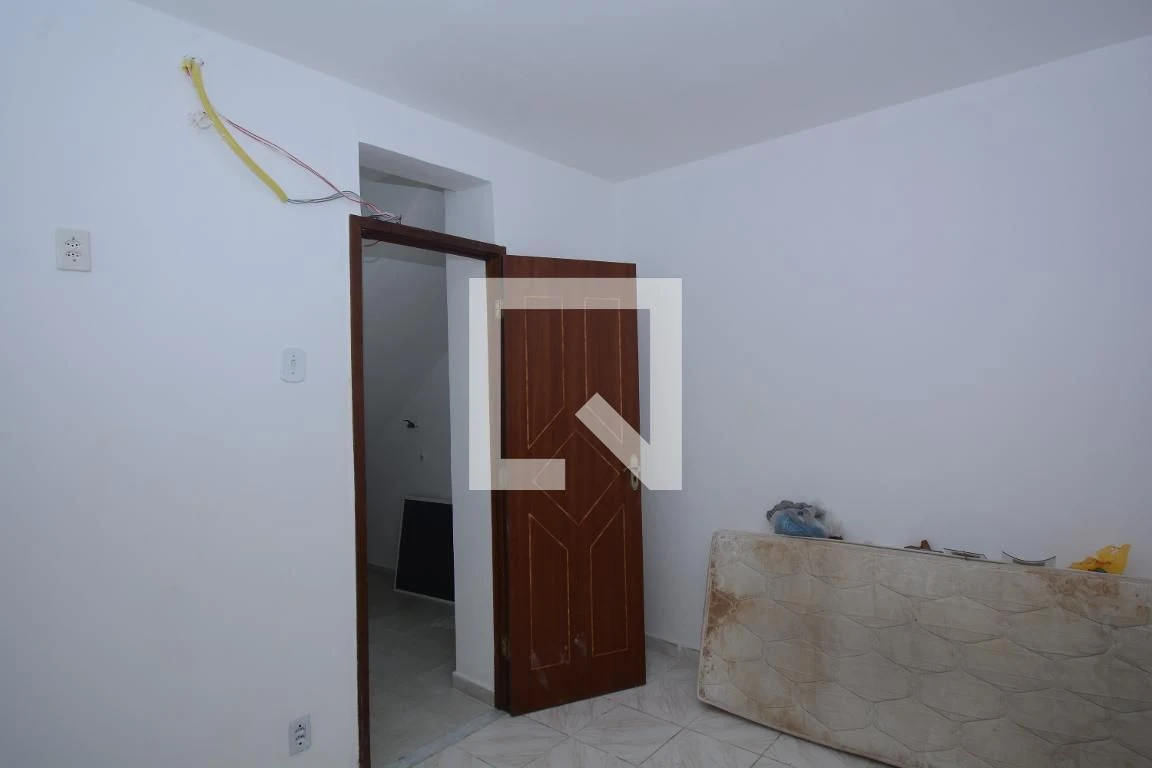 Casa sem mobília com 2 quartos, 1 banheiro e vaga — photo 35