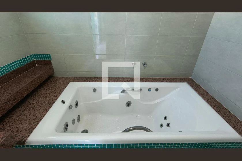 Casa de 300 m² com 3 suítes e 6 banheiros — photo 29