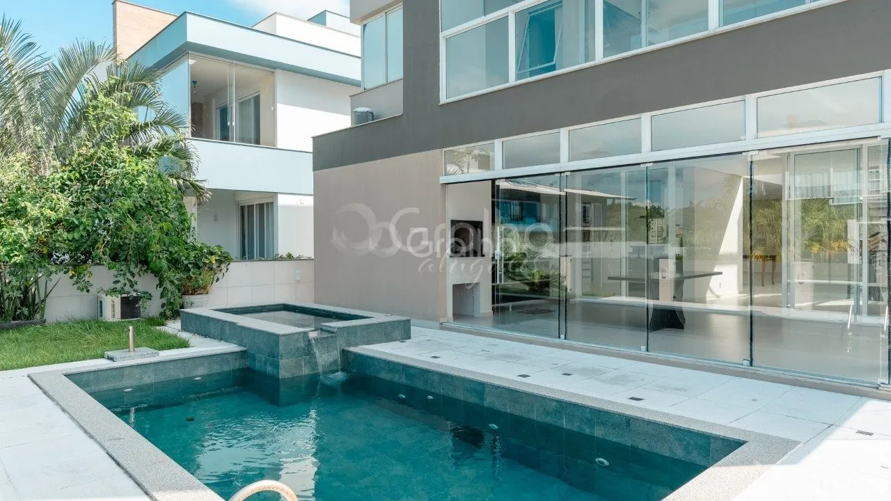 House, 343 m², with a bathtub — photo 36
