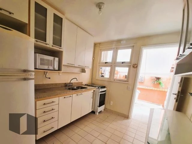 House with 4 bedrooms, 3 bathrooms, balcony grill — photo 23