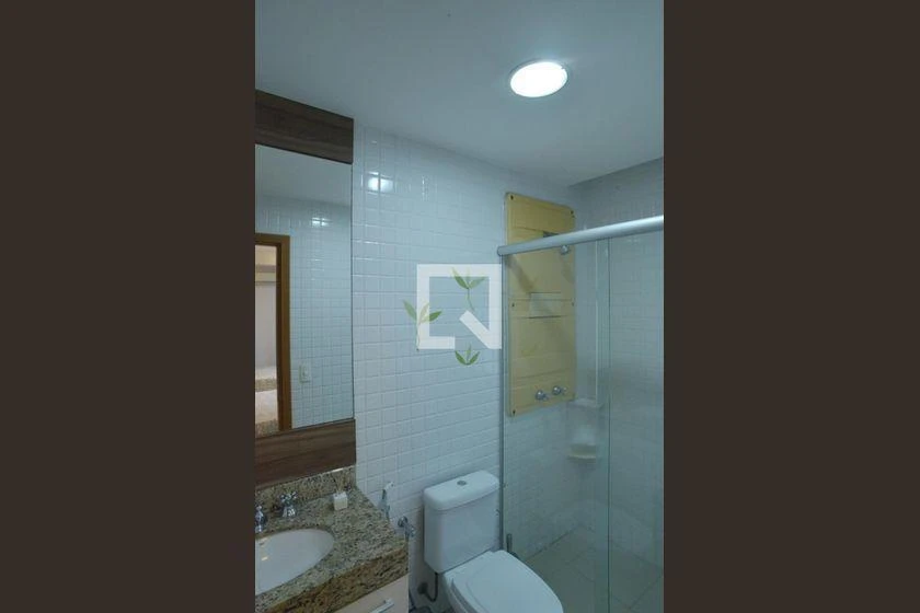 Glass-enclosed balcony in a 4-bedroom apartment, 233 m² — photo 38