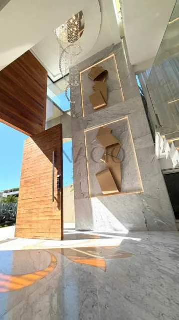 Furnished house with 5 bedrooms and 4 bathrooms, 900 m² — photo 17