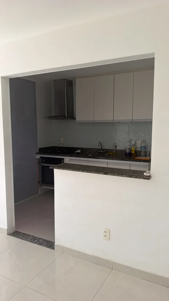 2-bedroom apartment in a building with a gym — photo 2