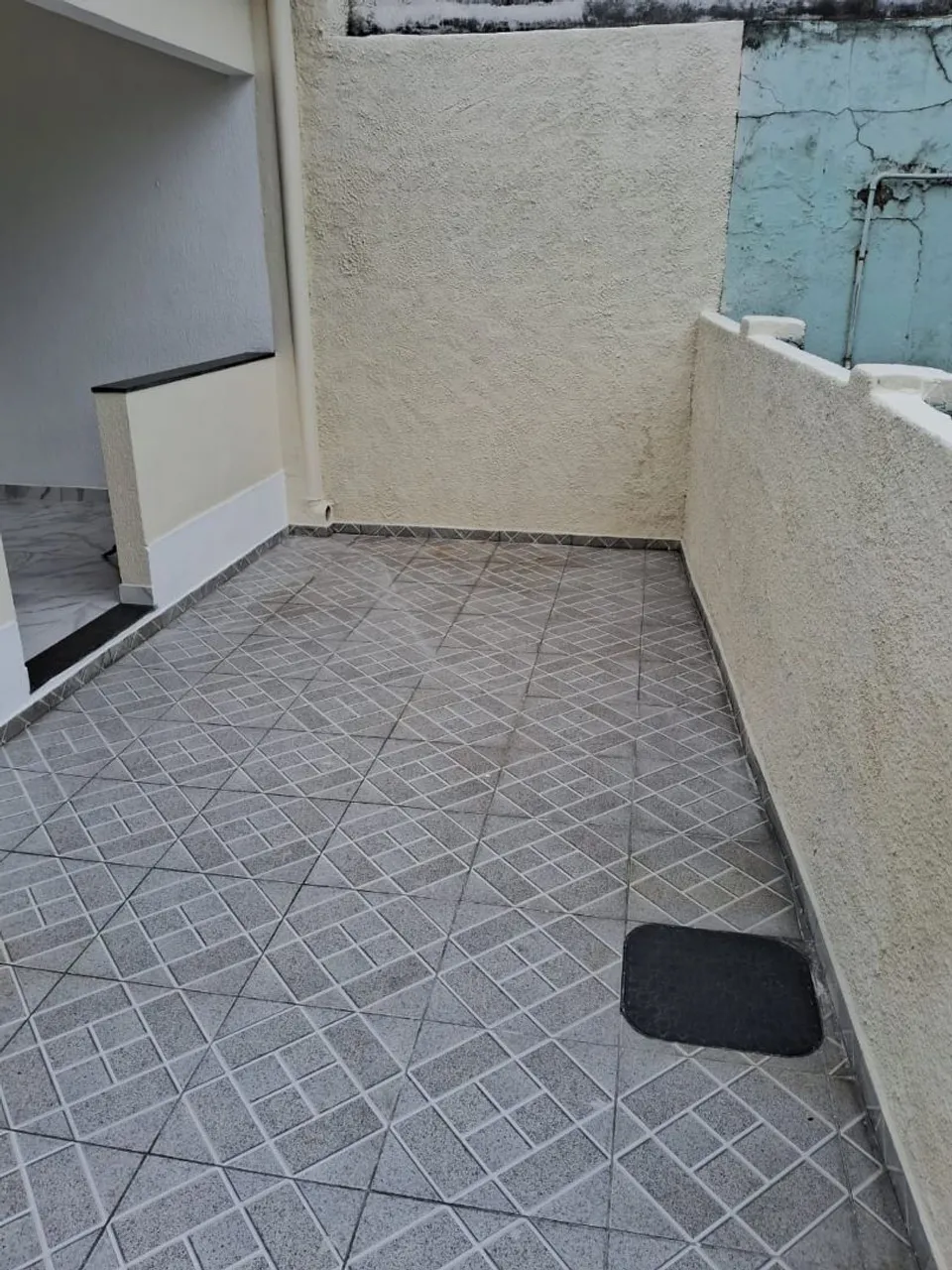 Casa sin amueblar con 2 dormitorios y balcón — photo 7